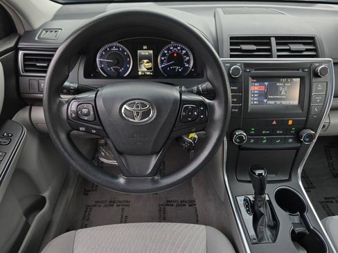 Certified 2016 Toyota Camry LE FWD image 11