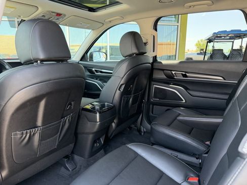 Used 2025 Kia Telluride S FWD image 34