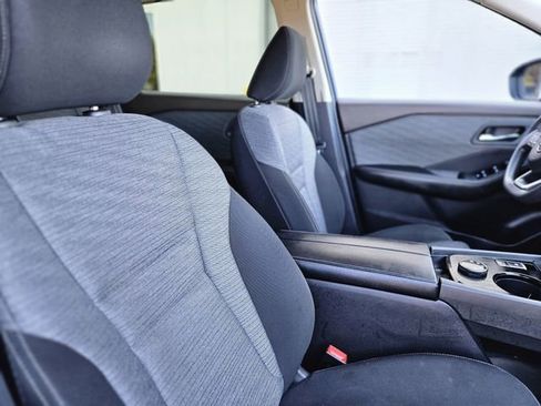 Certified 2023 Nissan Rogue SV image 14