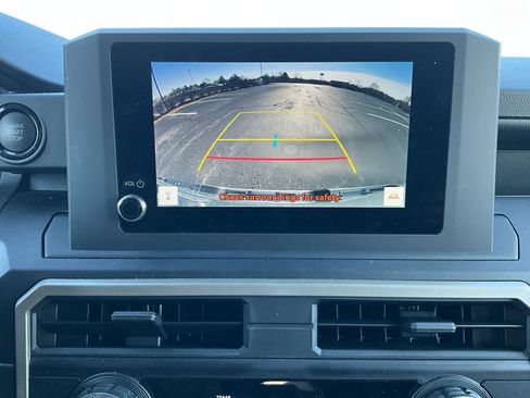 Used 2024 Toyota Tacoma SR image 23