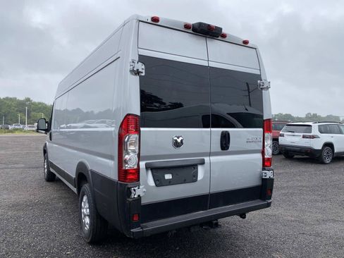 Used 2025 RAM ProMaster 3500 w/ Quick Order Package 22H SLT+ FWD image 7