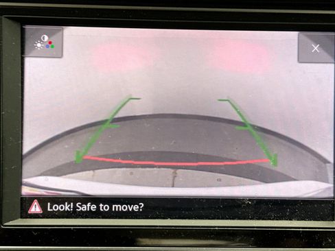 Used 2023 Volkswagen Taos S image 10