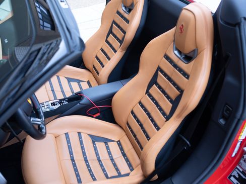 Used 2024 Ferrari 296 GTS RWD image 2
