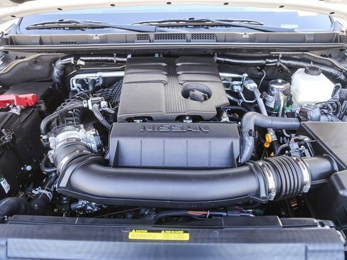 New 2026 Nissan Frontier PRO-4X w/ Tow Package AWD/4WD image 13