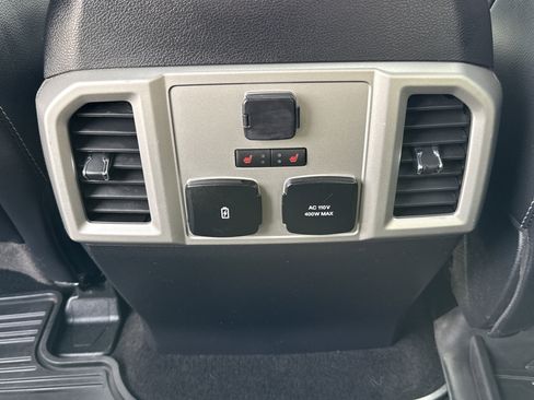 Used 2019 Ford F150 Lariat w/ Equipment Group 502A Luxury image 27