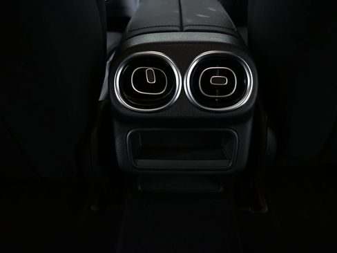 Certified 2024 Mercedes-Benz GLC 300 4MATIC image 17