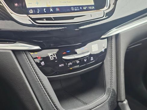 Certified 2024 Cadillac XT6 Sport w/ Technology Package image 36