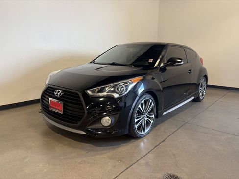 Used 2016 Hyundai Veloster Turbo FWD image 8