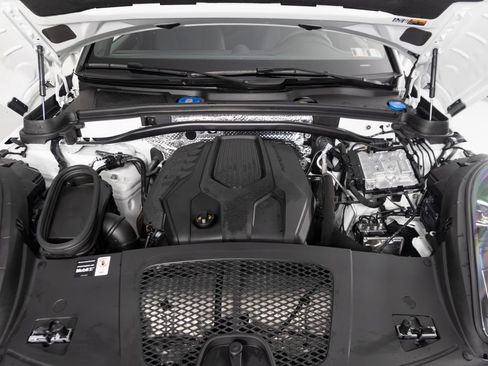Certified 2026 Porsche Macan AWD/4WD image 46