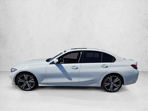 Used 2023 BMW 330i Sedan w/ Convenience Package RWD image 9