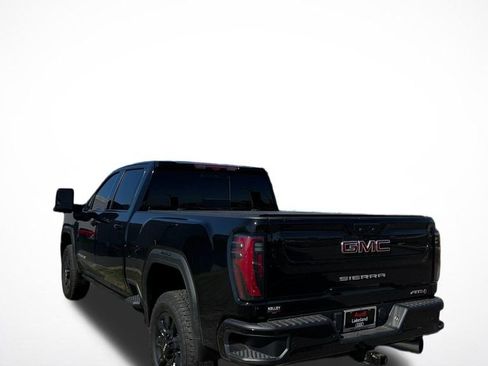 Used 2025 GMC Sierra 2500 AT4 w/ AT4 Premium Plus Package image 3