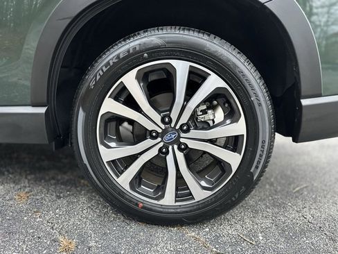 Used 2024 Subaru Forester Limited image 31