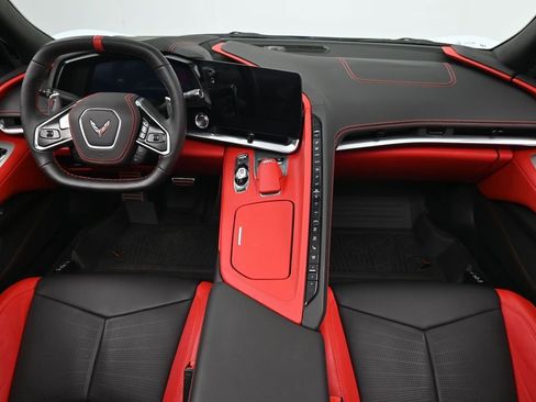 Used 2022 Chevrolet Corvette Stingray Premium Conv w/ Z51 Performance Package RWD image 6