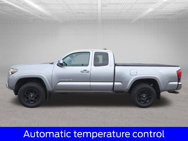 Used 2021 Toyota Tacoma SR5 AWD/4WD image 5