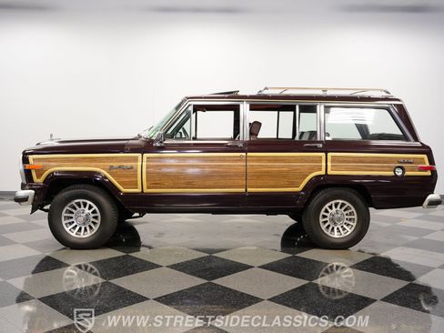 Used 1989 Jeep Grand Wagoneer image 7