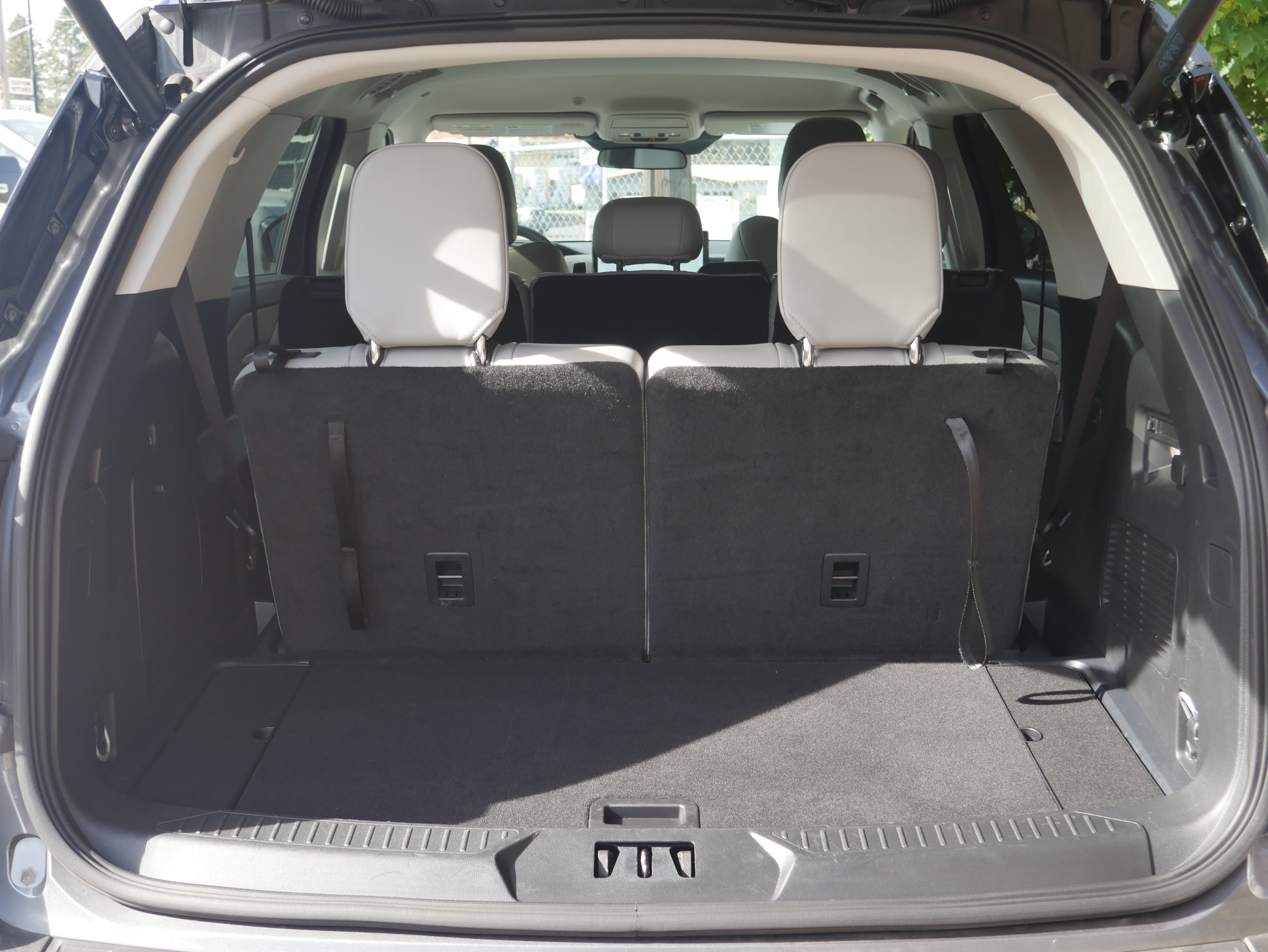 Certified 2025 Ford Explorer Active w/ Active Comfort Package AWD/4WD image 24