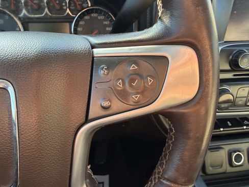 Used 2019 GMC Sierra 3500 SLT image 27