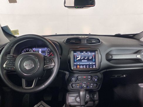 Used 2022 Jeep Renegade Latitude w/ Convenience Group AWD/4WD image 27