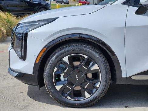 New 2026 Kia Sportage SX image 5