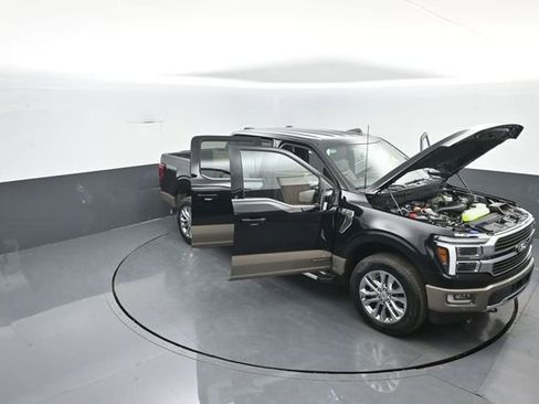 New 2026 Ford F150 King Ranch w/ FX4 Off-Road Package image 39