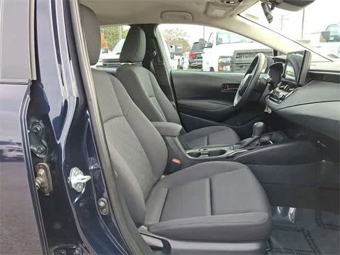 Used 2024 Toyota Corolla LE image 30