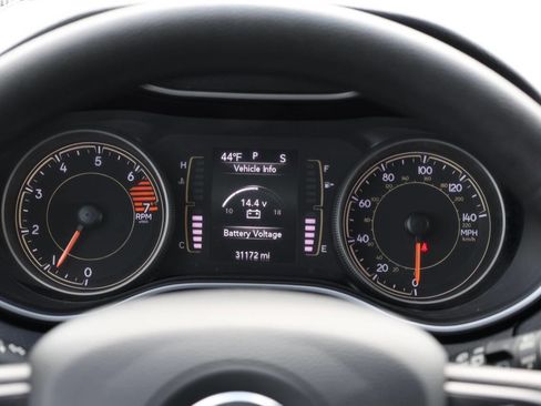 Used 2021 Jeep Cherokee Latitude image 18