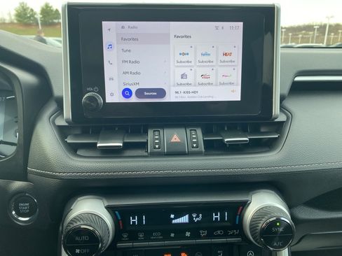 Used 2023 Toyota RAV4 XLE Premium image 38