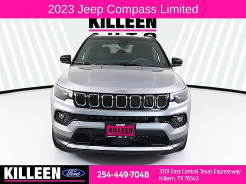 Used 2023 Jeep Compass Limited AWD/4WD image 2