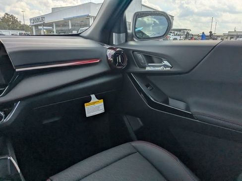 New 2026 Chevrolet Equinox RS w/ Safety and Technology Package FWD image 17