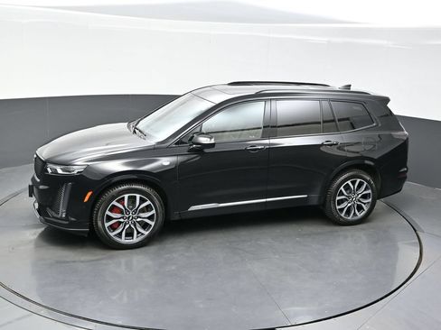 Certified 2023 Cadillac XT6 Sport w/ Technology Package AWD/4WD image 30
