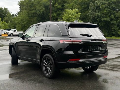Used 2026 Jeep Grand Cherokee Limited AWD/4WD image 4