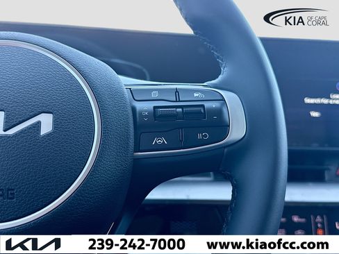 New 2025 Kia Sportage EX image 35