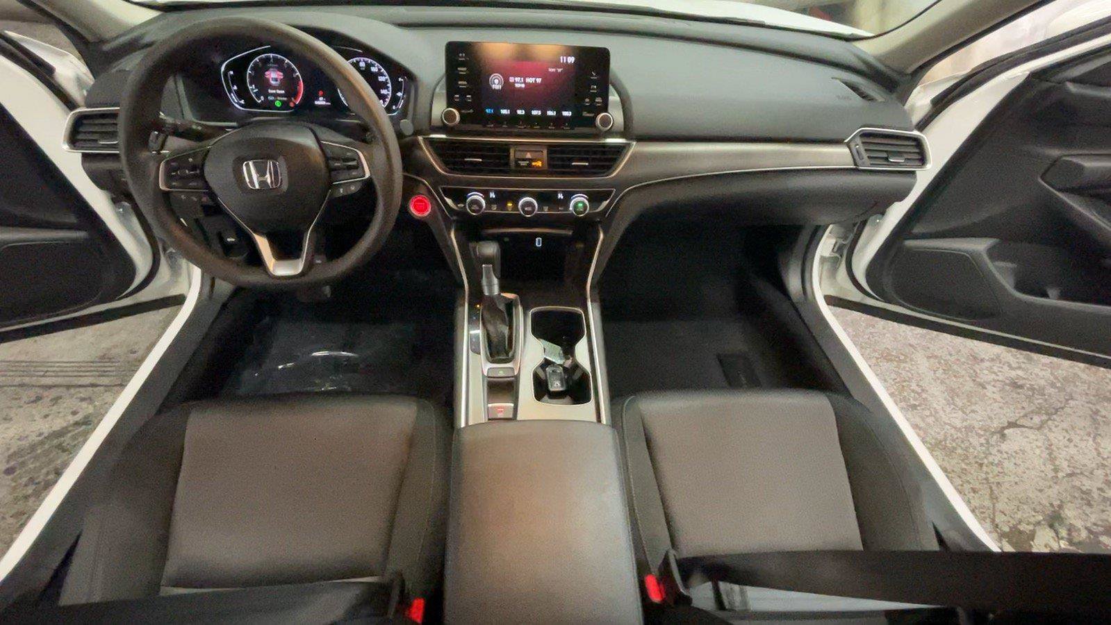 Used 2019 Honda Accord LX image 30