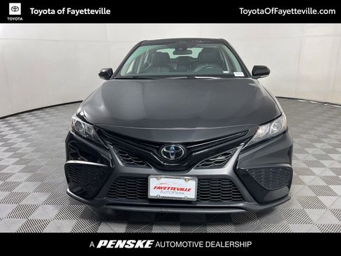 Used 2024 Toyota Camry SE image 14