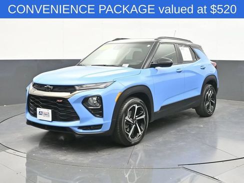 Used 2023 Chevrolet TrailBlazer RS w/ Sun and Liftgate Package FWD image 3