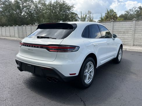 Certified 2023 Porsche Macan AWD/4WD image 6