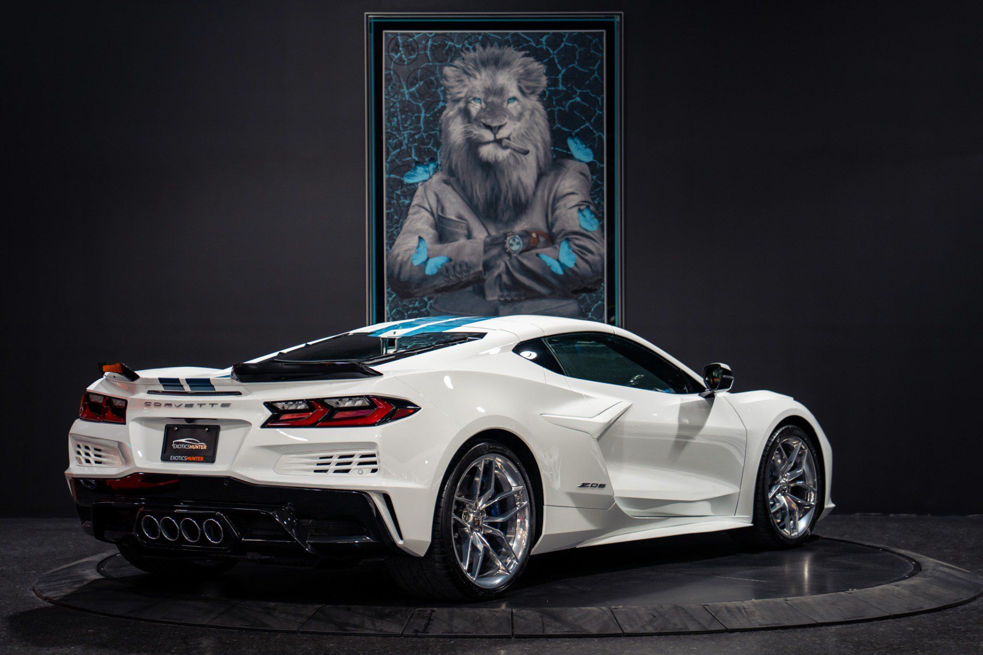 Used 2026 Chevrolet Corvette Z06 w/ Chrome Exterior Badge Package RWD image 60