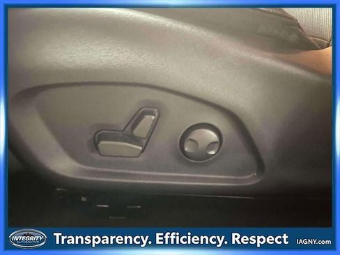 Used 2023 Jeep Compass Latitude AWD/4WD image 18