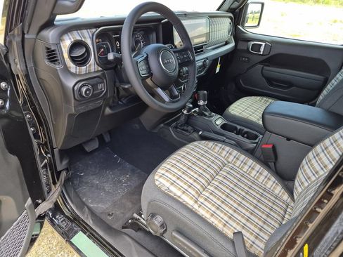 New 2026 Jeep Wrangler Unlimited Sport AWD/4WD image 13