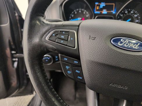 Used 2018 Ford Focus SEL w/ Cold Weather Package FWD image 36