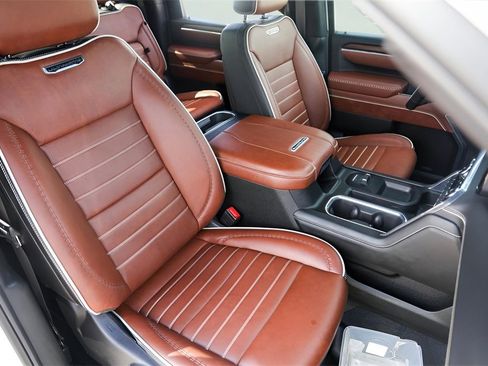 Used 2025 GMC Sierra 3500 Denali Ultimate image 33