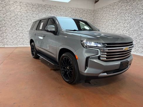Used 2023 Chevrolet Tahoe High Country image 2