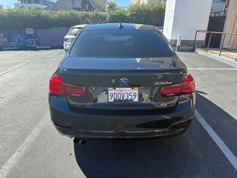 Used 2018 BMW 330e w/ Premium Package image 4