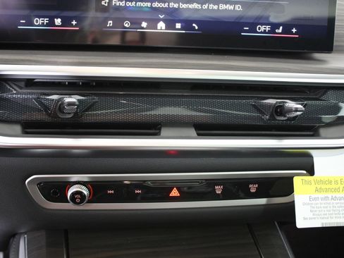 New 2026 BMW X5 xDrive50e w/ Executive Package AWD/4WD image 18