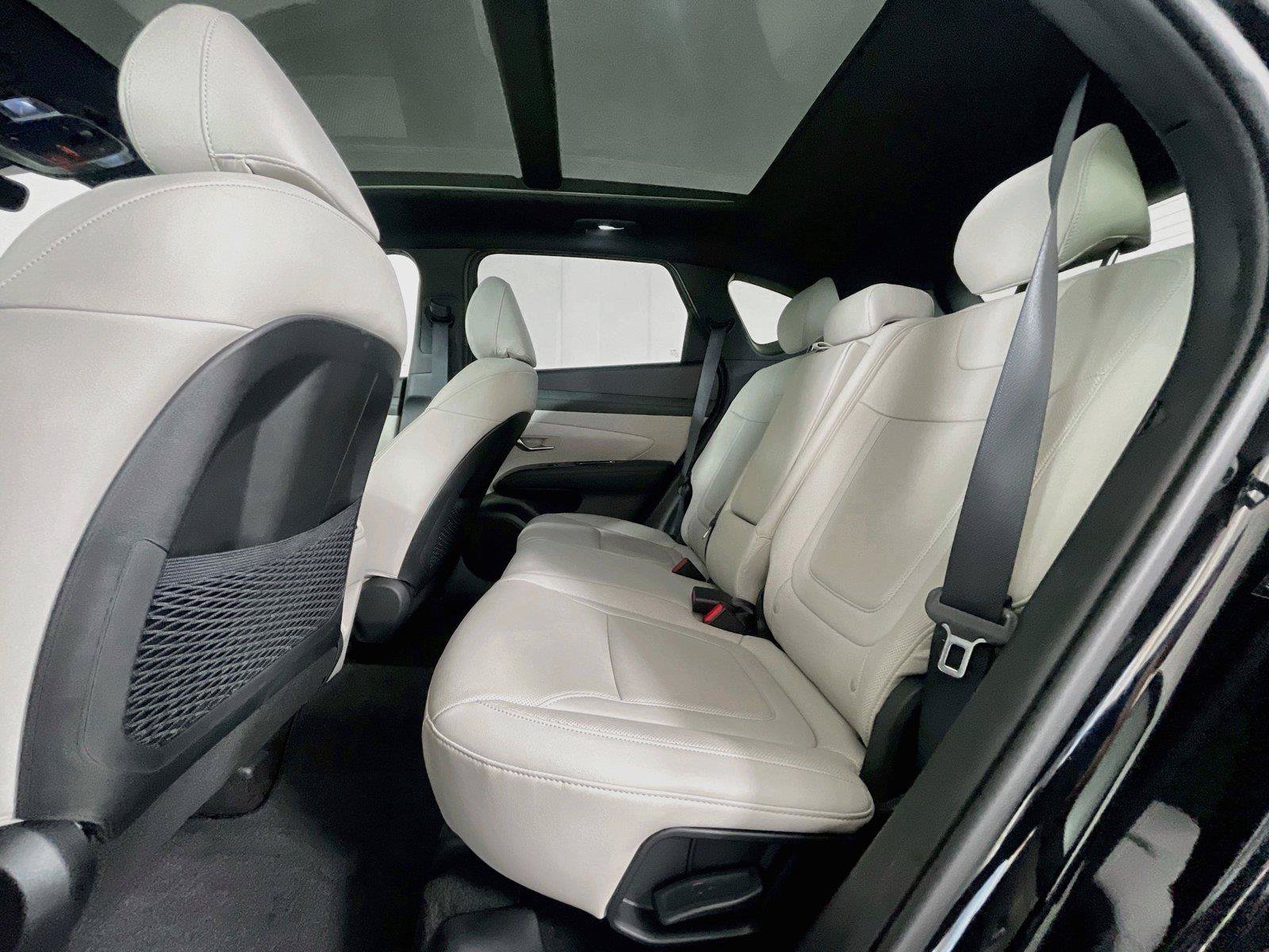 Certified 2025 Hyundai Tucson Limited AWD/4WD image 29