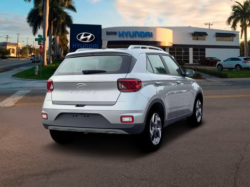 New 2026 Hyundai Venue SEL image 7