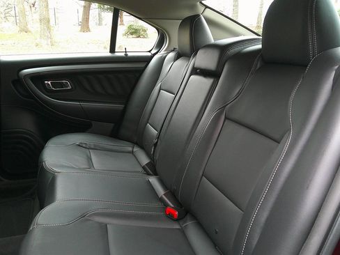 Used 2011 Ford Taurus SEL w/ 201A Rapid Spec Order Code image 30