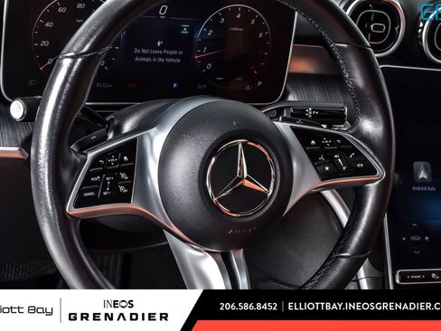 Used 2025 Mercedes-Benz C 300 4MATIC Sedan image 18