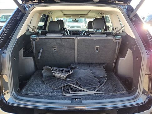 Used 2021 Volkswagen Atlas SE w/ Panoramic Sunroof Package image 17