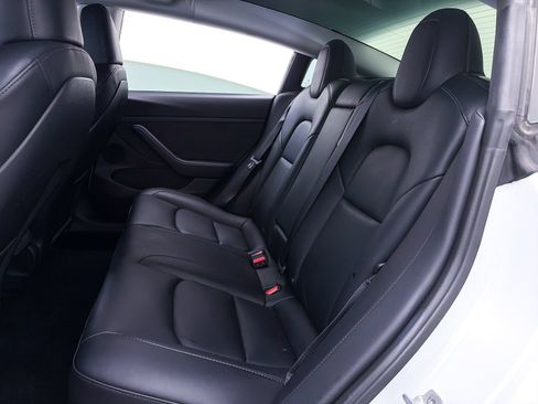 Used 2023 Tesla Model 3 Standard Range RWD image 33